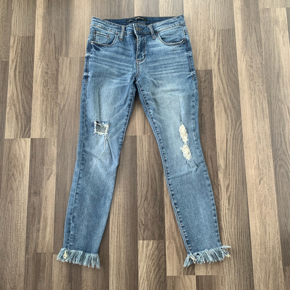 STS Blue cropped, frayed jeans, size 27